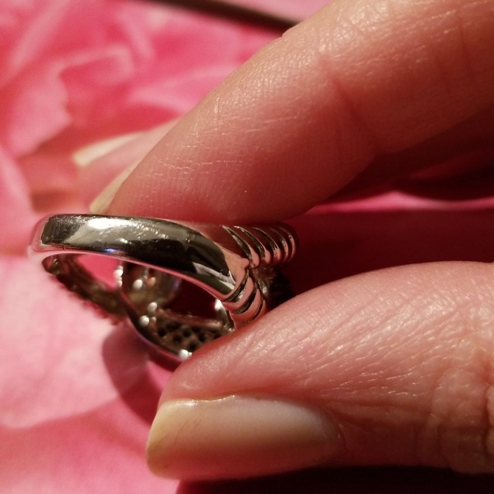 Silver Ring - Picture 4 of 4